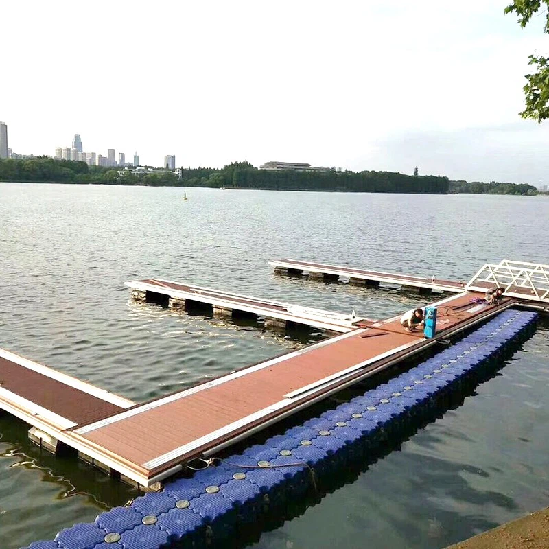 Corrosion - resistant aluminum pontoon bridge