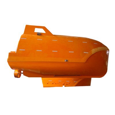 ¿Cómo se opera la escotilla de un bote salvavidas?